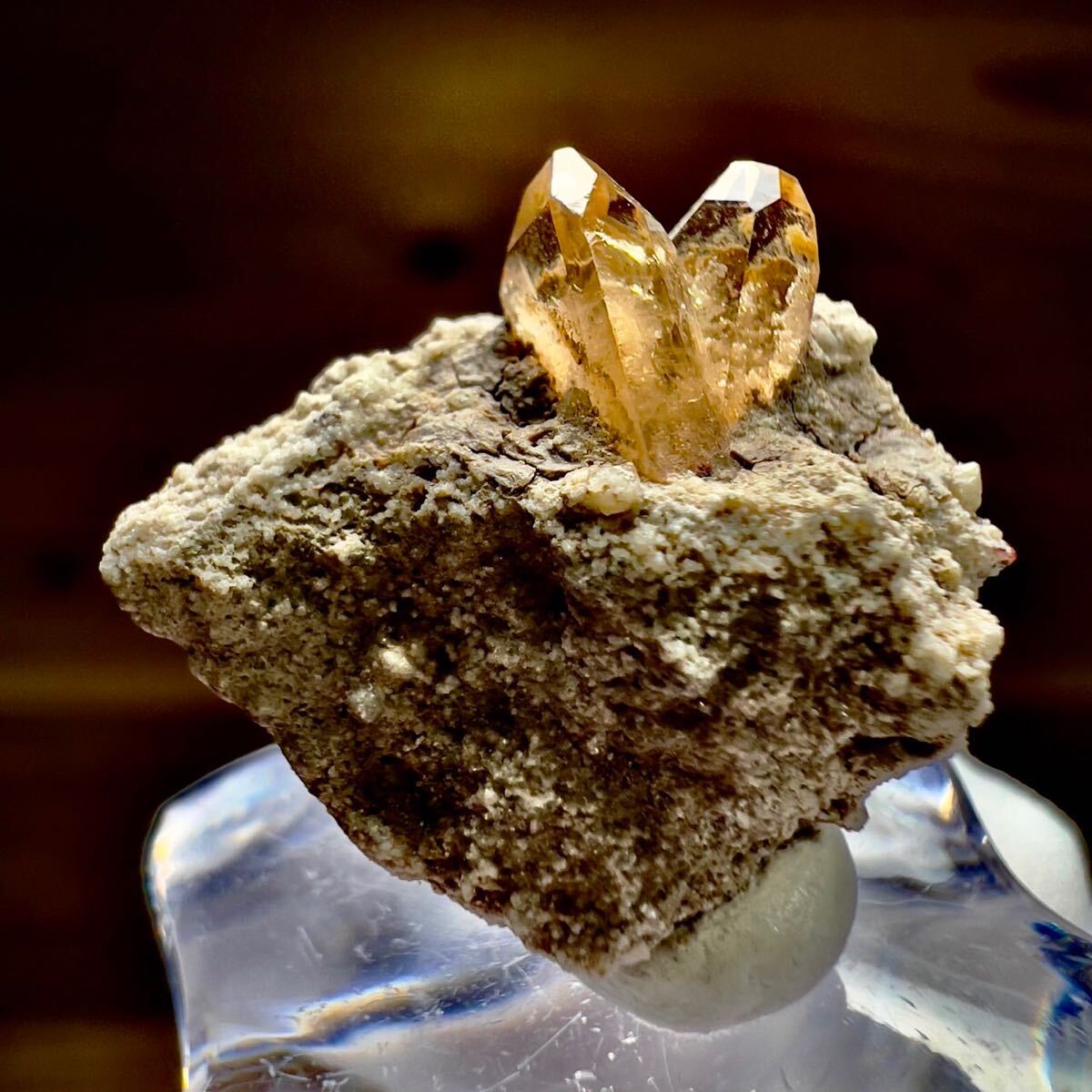 トパーズ メキシコ San Luis Potosi産 母岩付き 黄玉 天然石 原石 鉱物 鉱物標本 石の画像3
