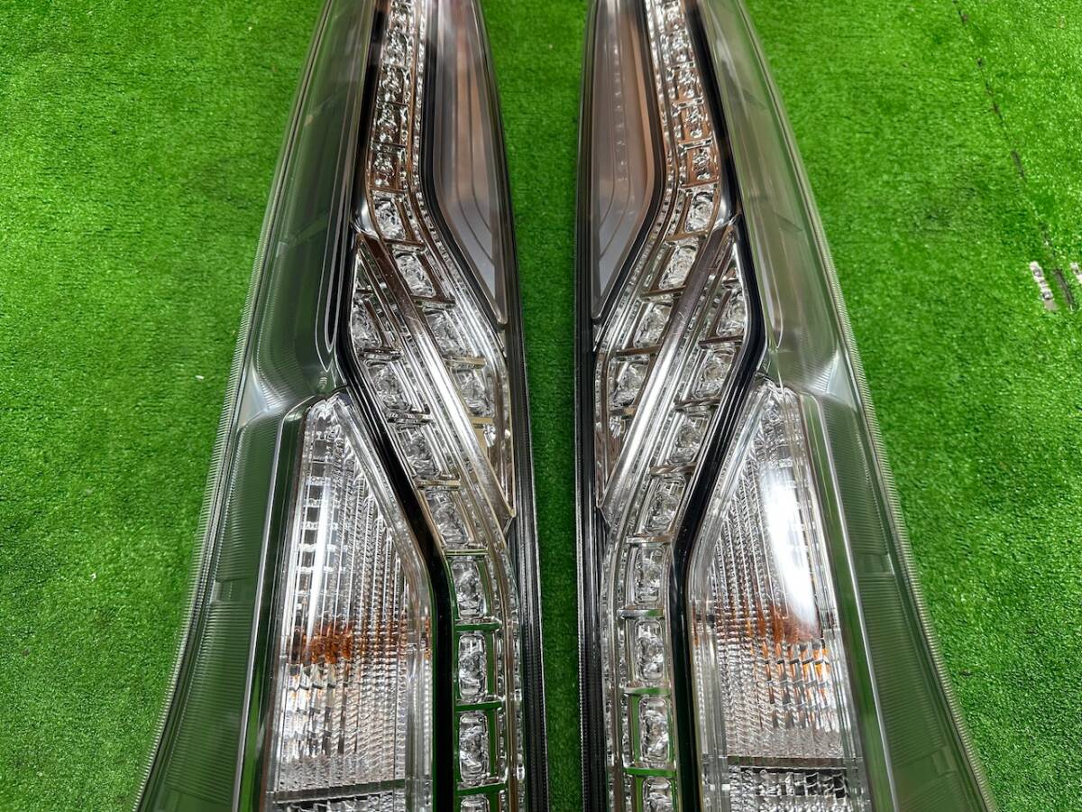 2016 year Serena HFC26 FC26 latter term tail lamp left right set KOITO 220-23682...