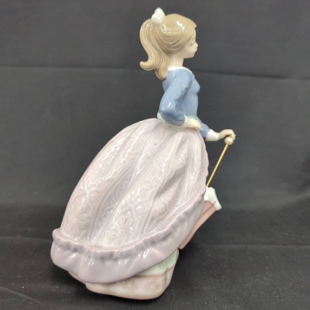 S335-H15-2691 LLADRO Lladro керамика кукла 5212 B3A девочка зонт зонт. . интерьер смешанные товары высота примерно 19cm