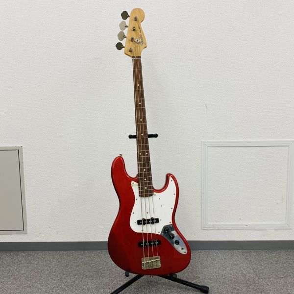 O049-H21-1084 ▲Fender フェンダー JAZZ BASS P038099 エレキベース 楽器 弦楽器 ケース付 通電確認済の画像2