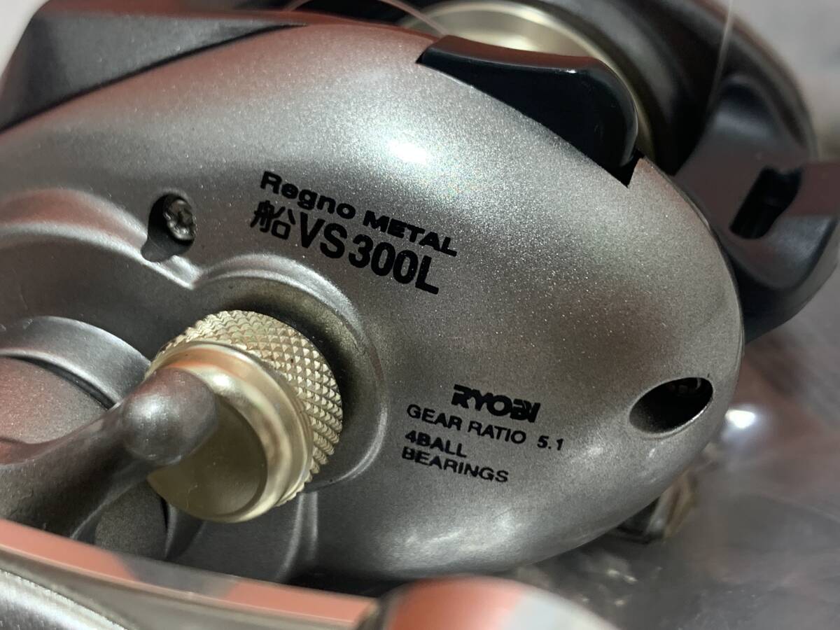 8/89☆釣り リール 2点セット SHIMANO BIOMASTER 2000L RYOBI Regno METAL船 VS300L ベイトリール スピニングリール【写真追加あり】☆A1_画像3