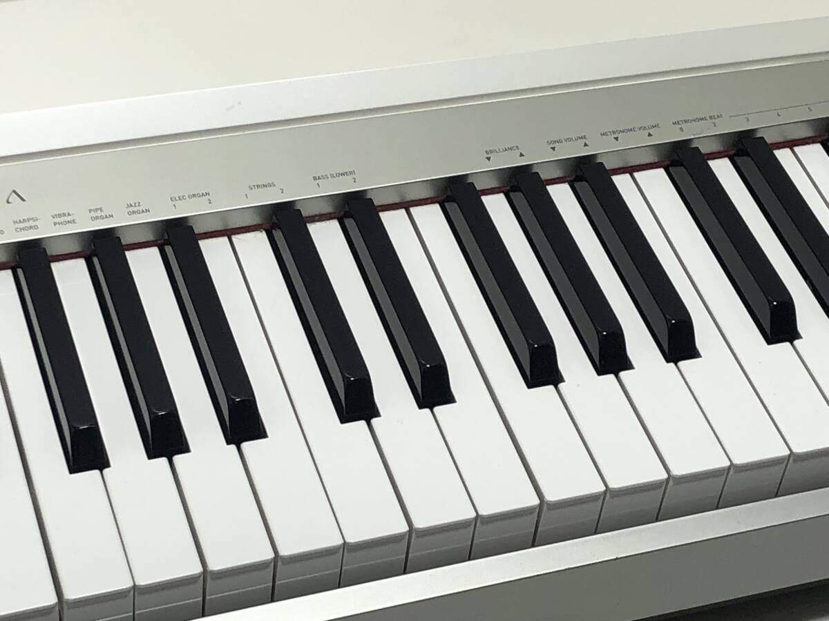 8/90☆CASIO privia PX-130 WE カシオ 電子ピアノ 88鍵盤 09年製 全長約32ｃｍ【写真追加あり】☆Mの画像9