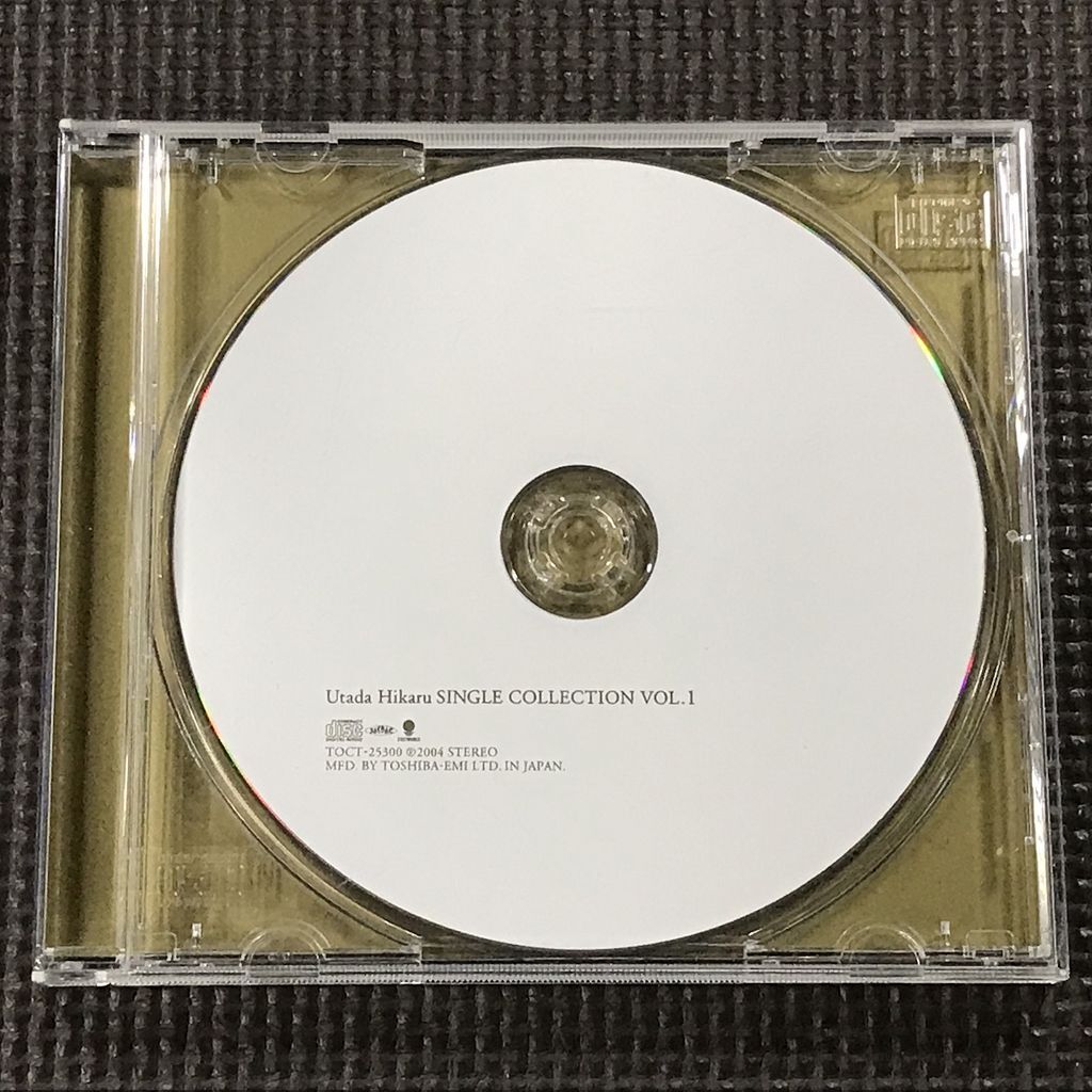 宇多田ヒカル SINGLE COLLECTION VOL.1 ベスト CD 表ジャケットなしの画像3