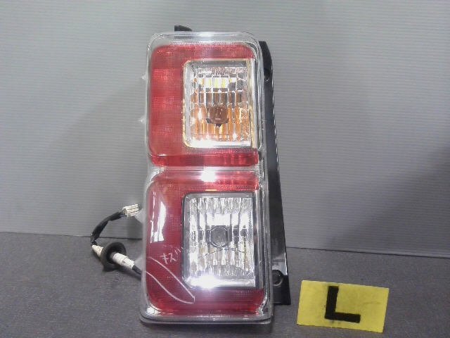 5kurudepa H26年 ウェイク DBA-LA700S 左 テール ランプ ライト ＬＥＤ 20518 点灯OK 32979の画像2