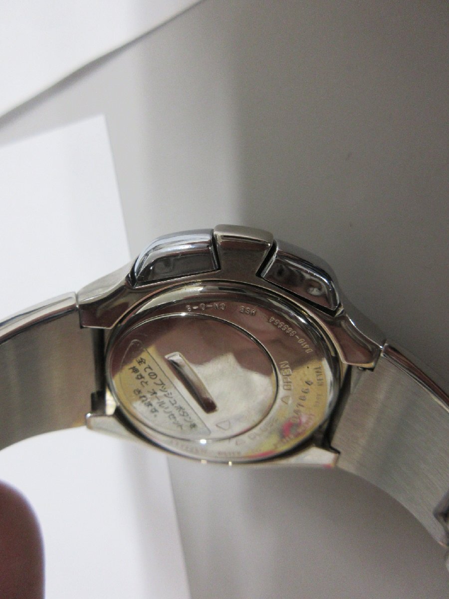 1000円～シチズン CITIZEN 1481010 independent 腕時計 電池交換済みの画像4