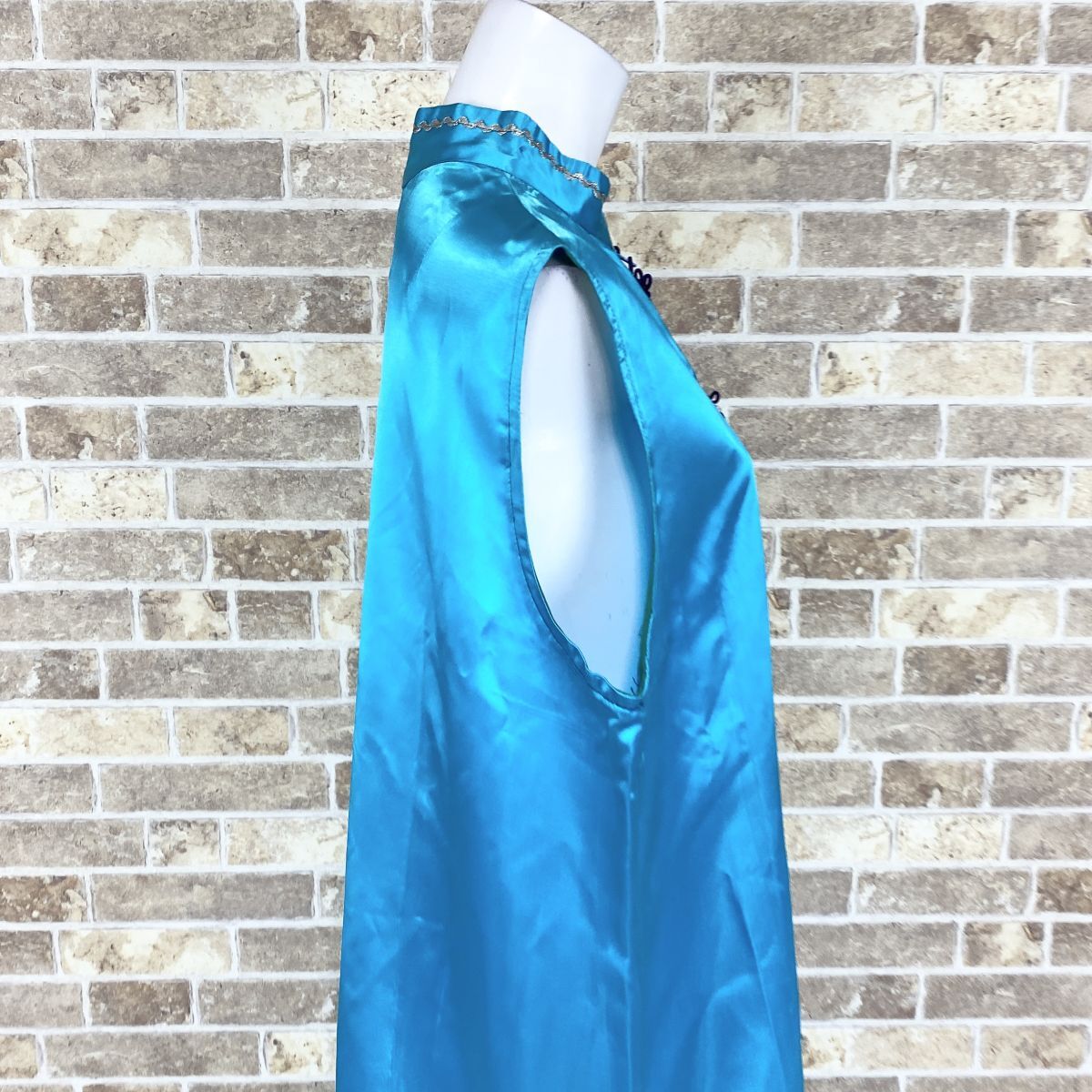 1円 チャイナドレス 袖無し ロングワンピース 大きなサイズ 青光沢 コスプレ カラードレス キャバドレ フォーマル 中古３８５５の画像7