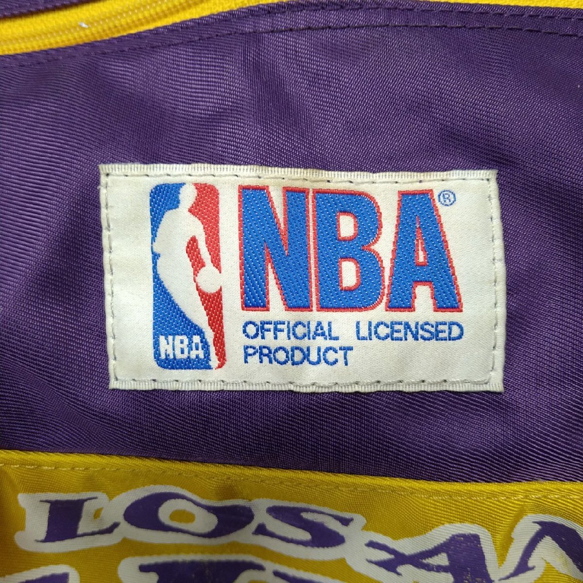 (^w^)b 80s 90s ヴィンテージ ロサンゼルス レイカーズ NBA LAKERS オフィシャルグッズ ボストン バッグ バスケ 旅行 黄紫 B0348wEの画像8