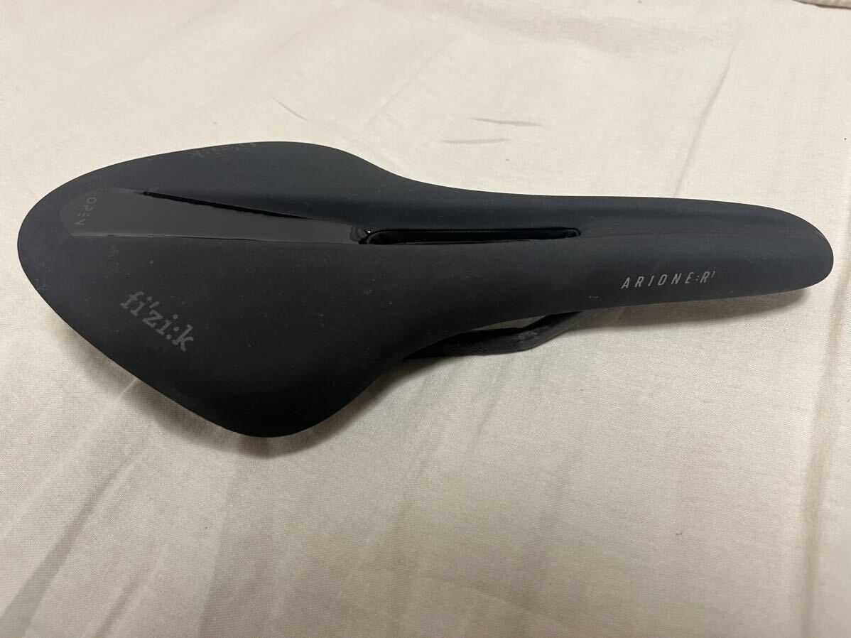 Fizik ARIONE R1 OPEN Large フィジーク アリオネ R1 オープン カーボンレール ラージサイズの画像1