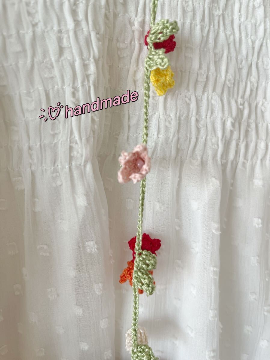ハンドメイド レース編みネックレス お花の庭 かぎ針編み の画像2