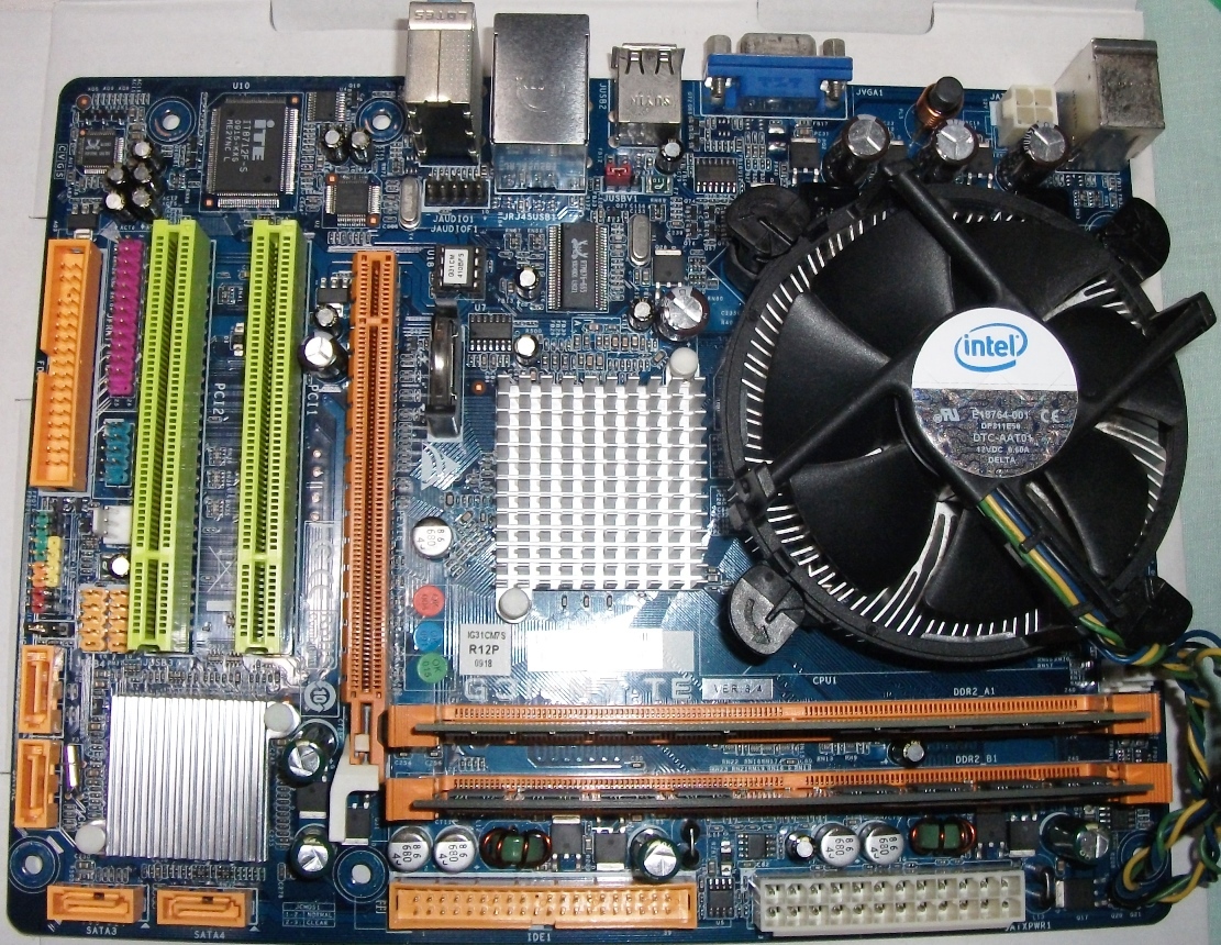 BIOSTAR G31-M7 TE LGA775マザーボード、CPU,メモリーのセットですの画像1