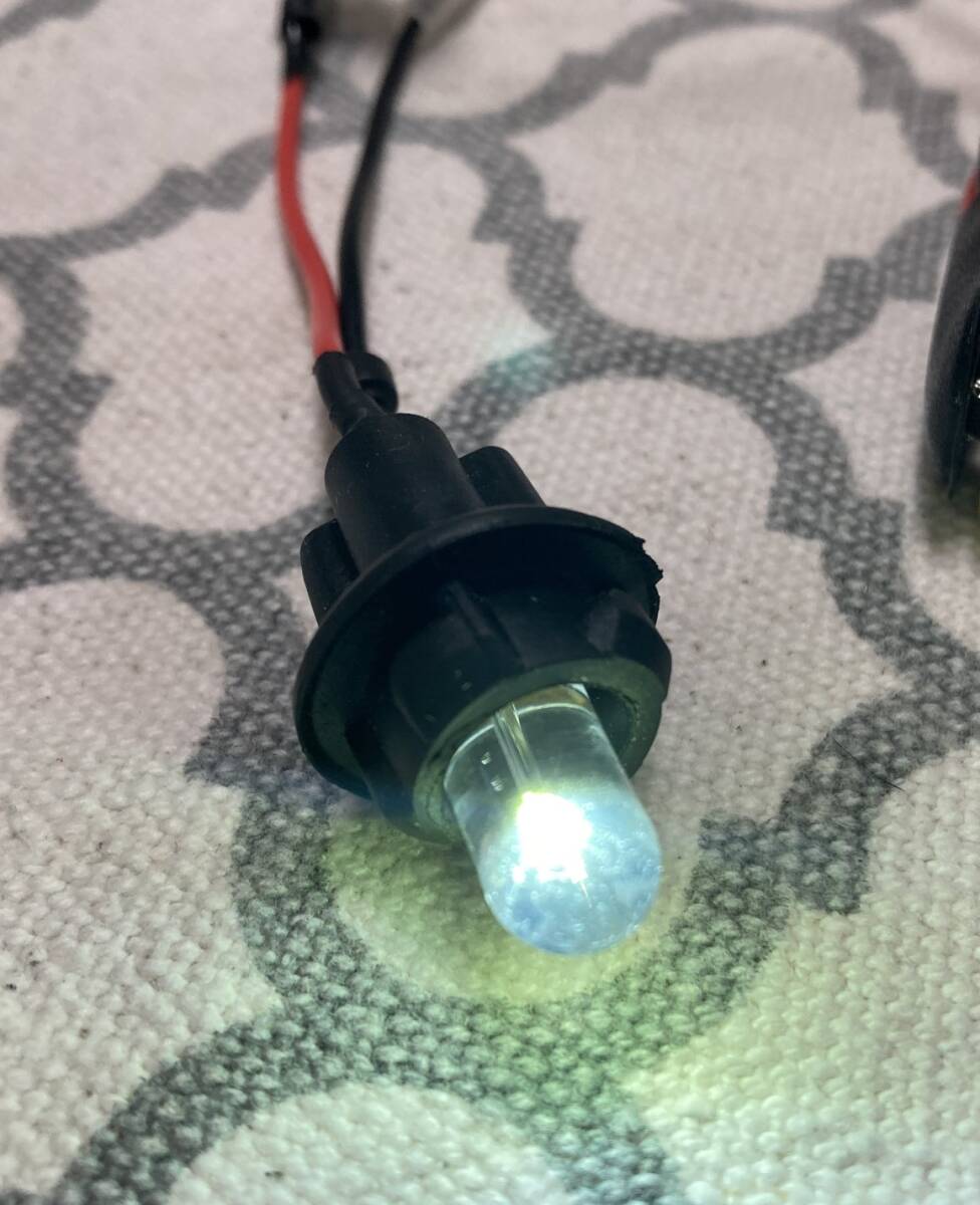 T10 LED ホワイト COB LED 50LM　12V車用 ポジション ナンバー灯 ４個セット　）_画像2