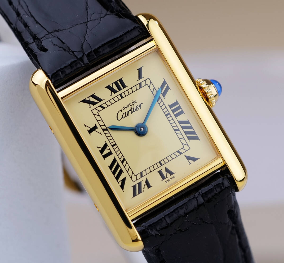 美品 カルティエ マスト タンク アイボリー ローマン SM Cartier の画像1