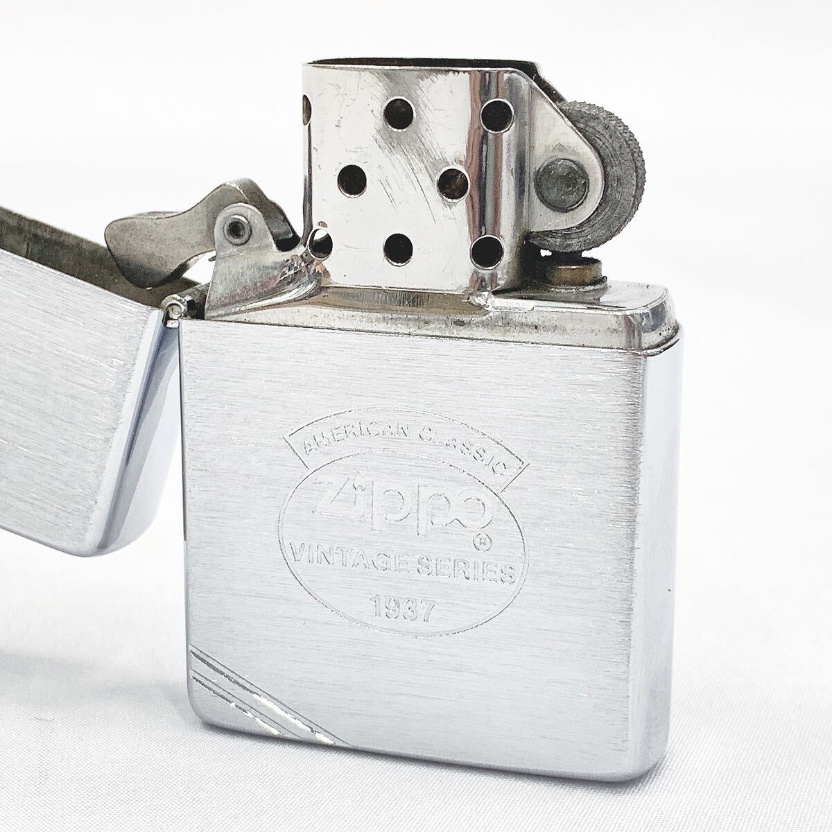 美品 着火確認済み Zippo ジッポ アメリカンクラシック VINTAGE SERIES 1937 シルバー系 オイルライター 喫煙具 ジッポー の画像8