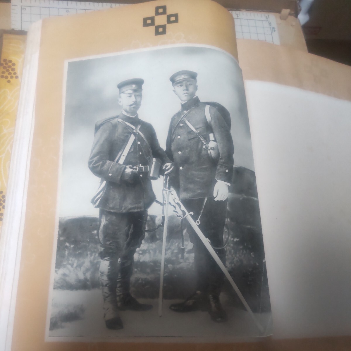 古書 明治天皇大正天皇昭和天皇乃木将軍写真帖 明治大帝と乃木将軍大正15年発行昭和２年65版発行 破れ染み汚れ有り_画像10