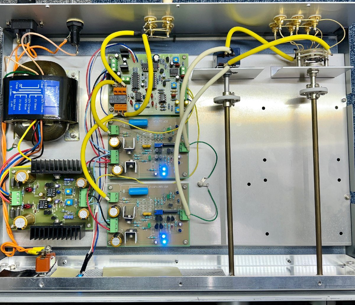 *Audio Design DCP-F105/dcpf105 A069 предусилитель аудио дизайн * полное обслуживание * внизу брать приветствуется m0a5420