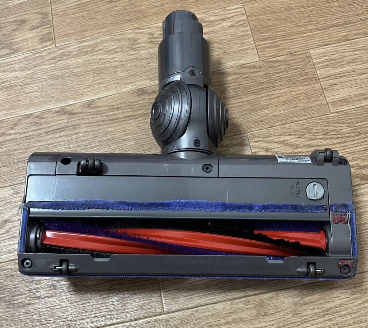 動作品 dyson ダイソン 60865 カーボンファイバー モーターヘッドブラシ _画像5