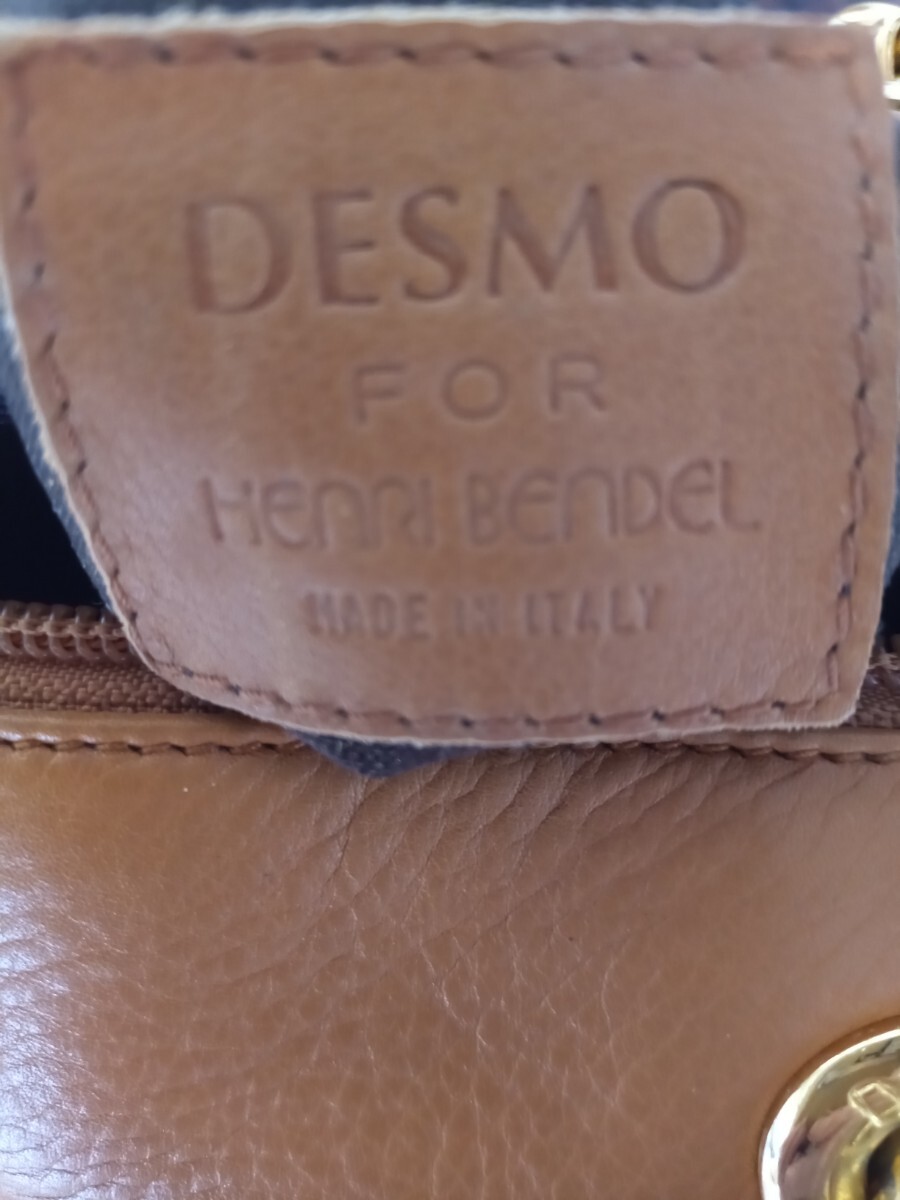 イタリア製 DESMO デズモ 小ぶりな牛革バッグ ユーズド品 明るい茶系 made in Italy 財布スマホ程度の容量の画像3