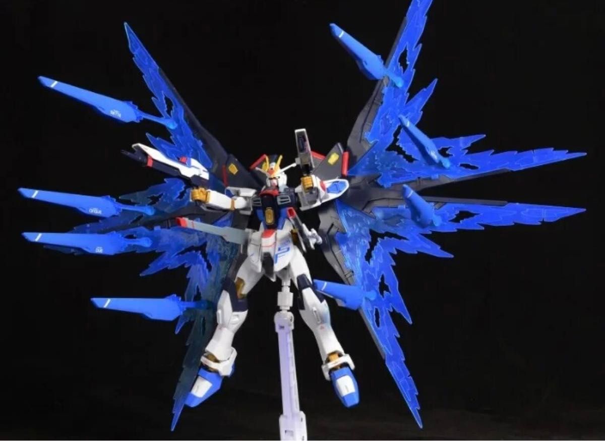 【新品】HGCE 1/144 ストライクフリーダムガンダム専用光の翼