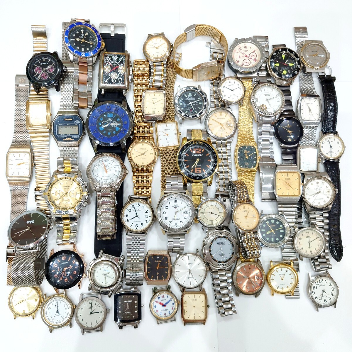 オリエント ウィットナー シチズン 他 メンズ ブランド 腕時計 50本 大量 まとめ セット クォーツ ソーラー おまとめ まとめ売り 古い時計_画像1