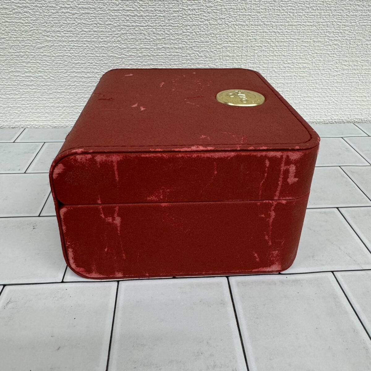 D010-M15-6135 OMEGA オメガ 腕時計 空箱 BOX ケース 赤 付属品付きの画像4