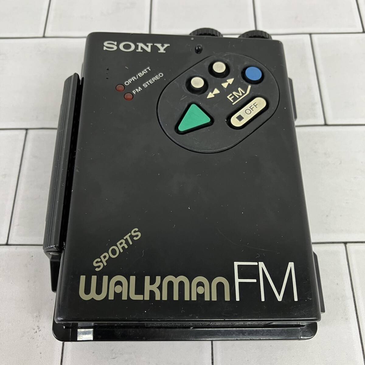 D040-M24-7 SONY ソニー WALKMAN ウォークマン FM STEREO CASSETTE PLRYER WM-F5 オーディオ機器の画像3