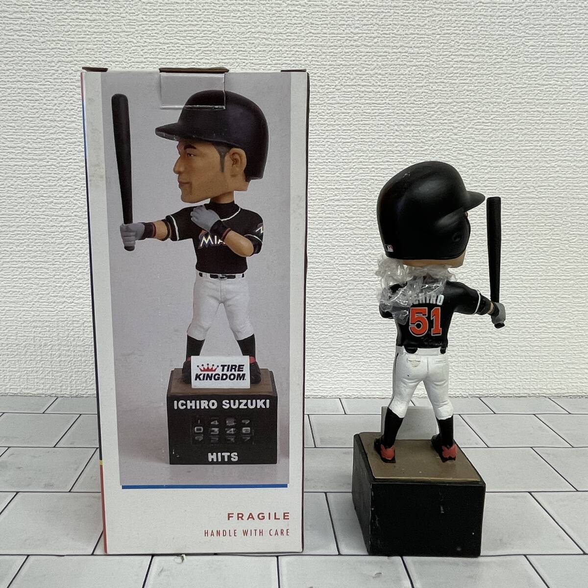 F028-M15-6243 ◎ TIRE KLNGDOM MARLINS ICHIRO SUZUKI イチロー 2016 フィギュア カウンターの画像3