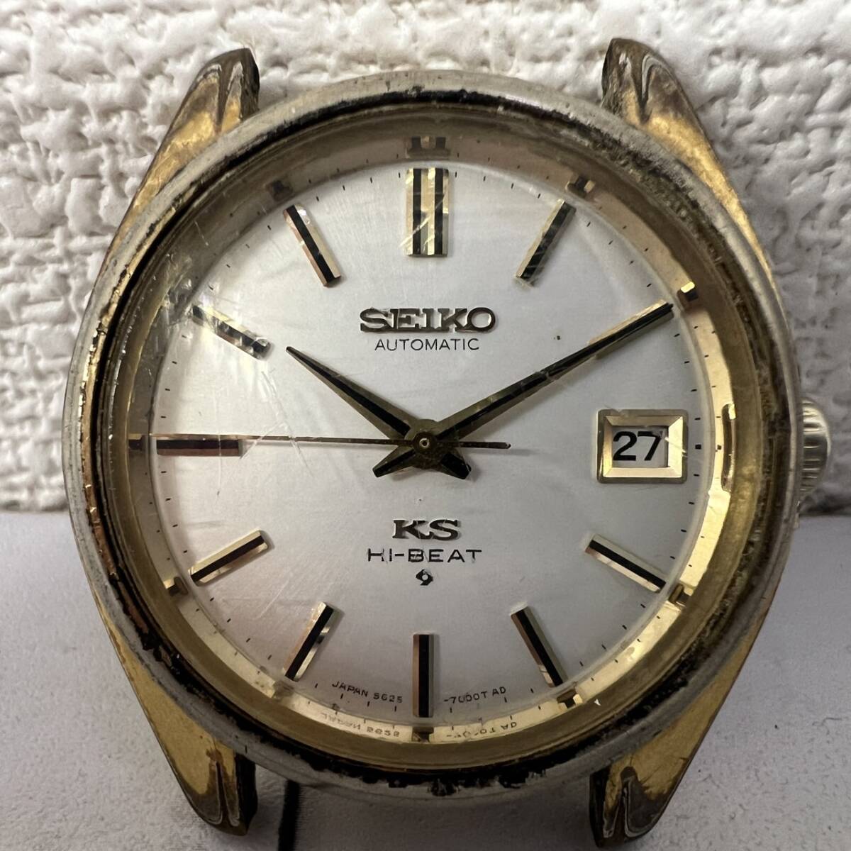 D022-M24-257 ★ SEIKO KS キングセイコー 5625-7000 HI-BEAT ハイビート 自動巻 デイト 盾メダル メダリオン 不動_画像1