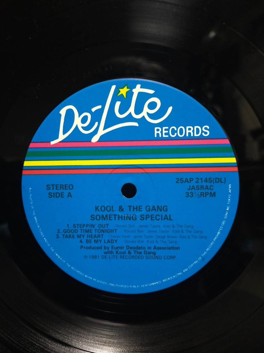 KOOL & THE GANG - SOMETHING SPECIAL 【LP】1981' 国内盤/ Get Down On It収録/帯付の画像2