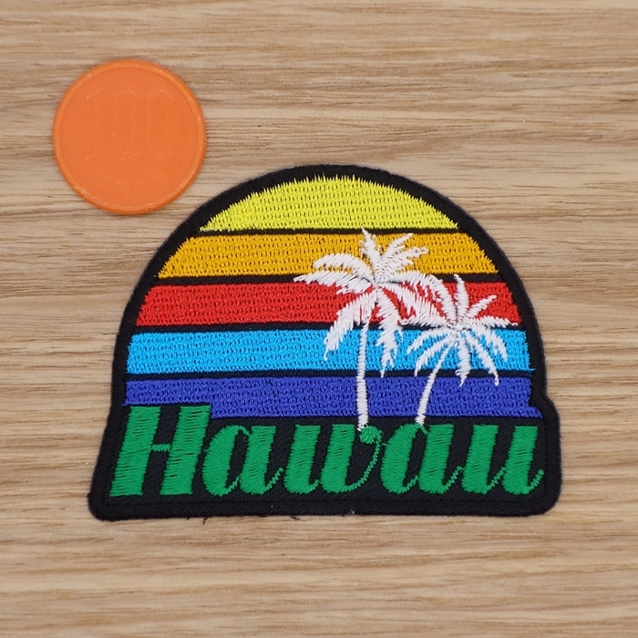 【Ｍサイズ】アイロンワッペン NO.1516 ハワイ 花 フラワー ＨＡＷＡＩＩ 南国 ハイビスカス アップリケ 【郵便定形】_Ｍサイズです。