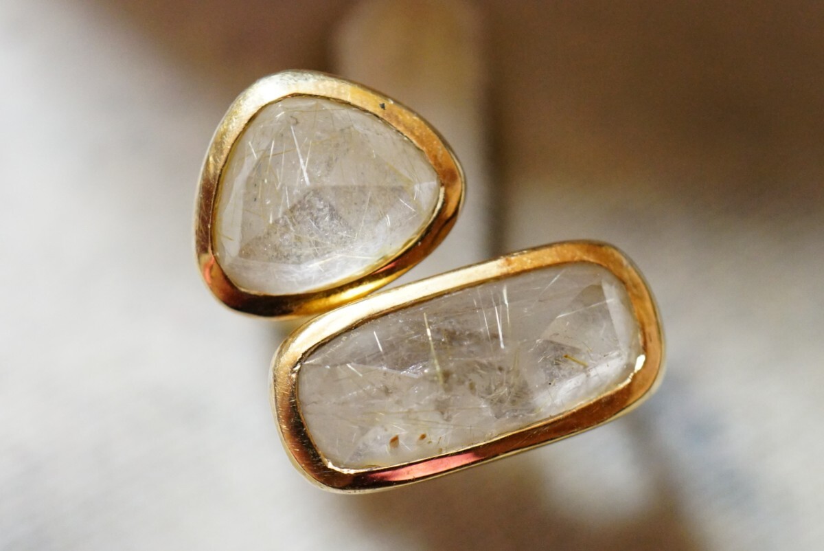 749 天然ルチルクォーツ リング 指輪 ヴィンテージ アクセサリー アンティーク 天然石 色石 宝石 カラーストーン 装飾品の画像1