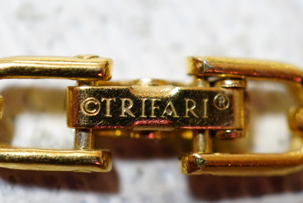 1060 TRIFARI/トリファリ ネックレス 海外 ブランド ヴィンテージ アクセサリー アンティーク trifari ゴールドカラー ペンダント 装飾品の画像4