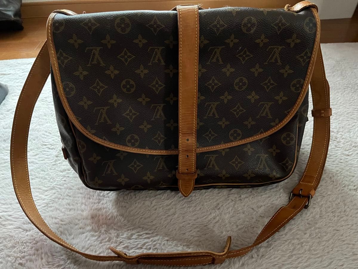 ルイヴィトン モノグラムキャンパス　ソミュール35 LOUIS VUITTON