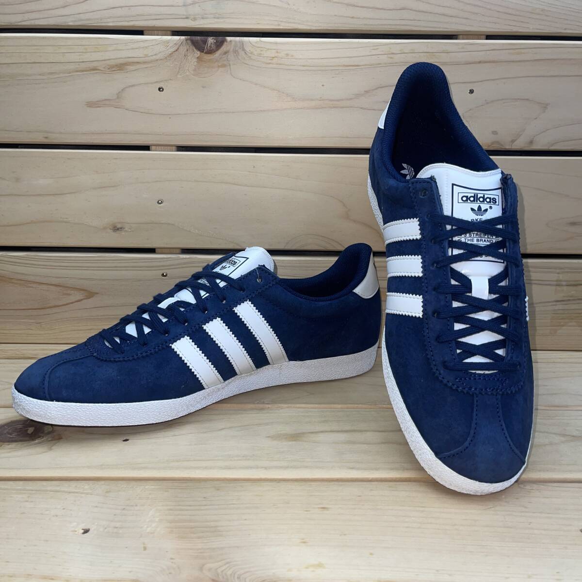 1円 スタート アディダス オリジナルス ガゼル 27cm ネイビー ホワイト 税込定価13200円 adidas Originals GAZELLE ガッツレー 天然皮革_画像2