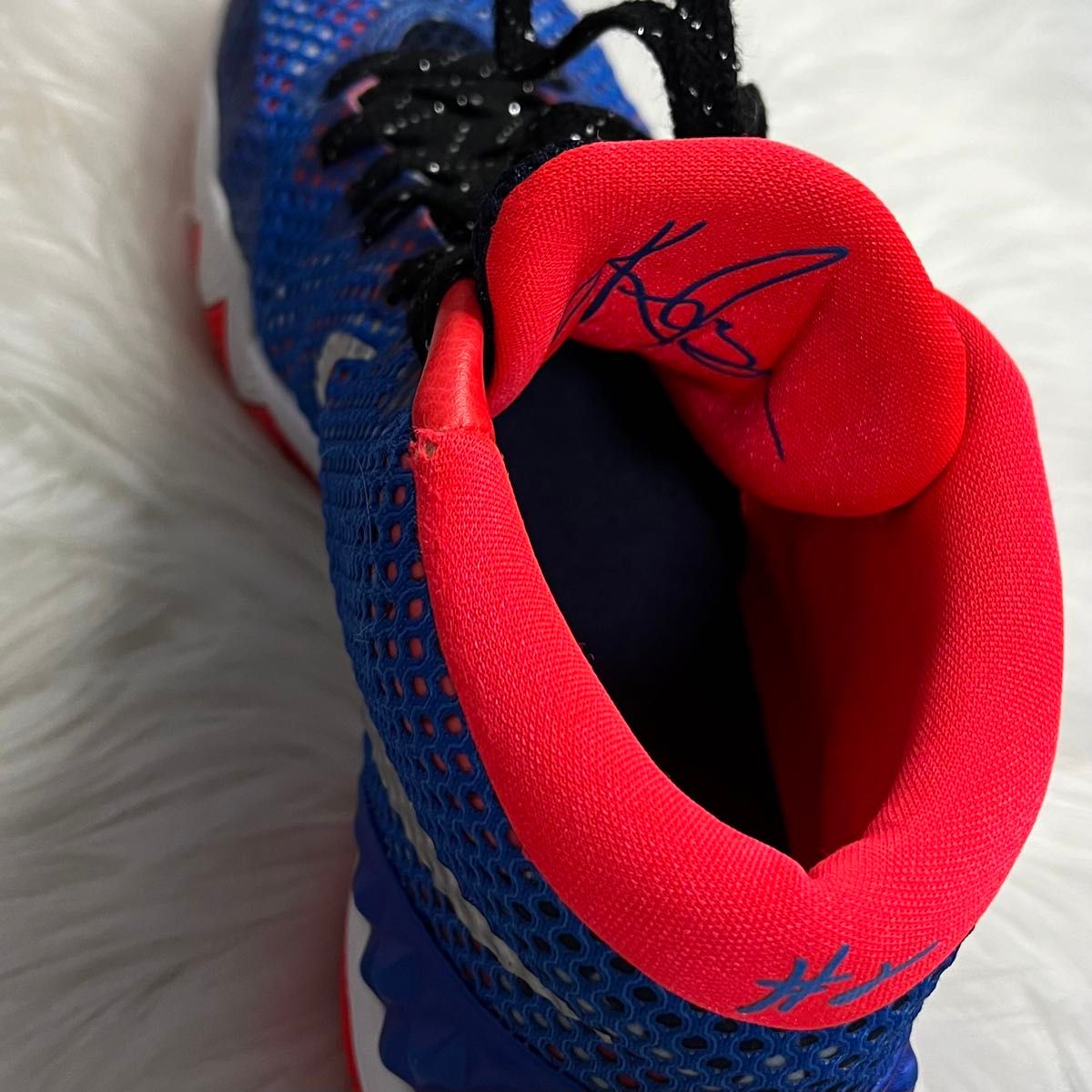 海外限定】ナイキ カイリー2 グローバルラスト