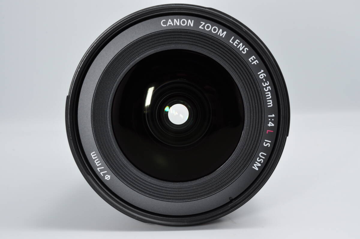 【極上美品】Canon キャノン EF 16-35mm F4 L IS USM ズームレンズ 超広角 元箱付き #0198_画像7