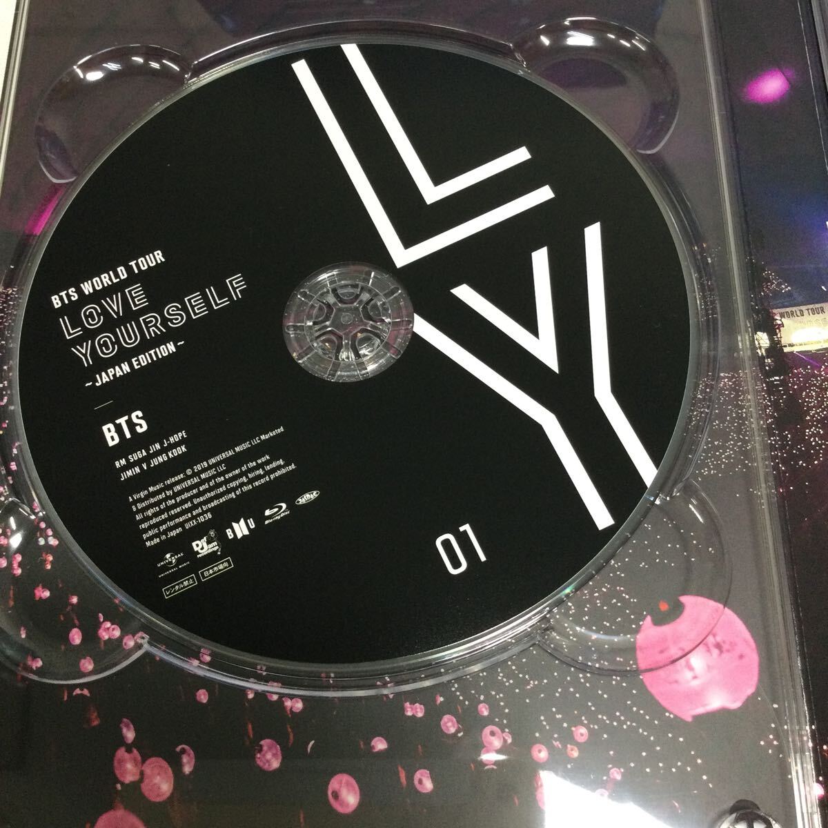 ◎BTS WORLD TOUR LOVE YOURSELF JAPAN EDITION ミニフォト付き Blu-ray ブルーレイ 美品 DISC1〜3 3枚組 【全国一律520円】の画像2