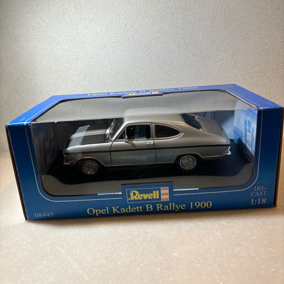 1/18[ Opel kateto Rally 1900] silver Revell made 