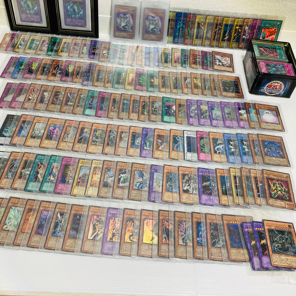 遊戯王 引退品 レリーフ 青眼の白龍 ブラックマジシャンガール 遊戯王 引退品 レリーフ 青眼の白龍 ブラックマジシャンガール