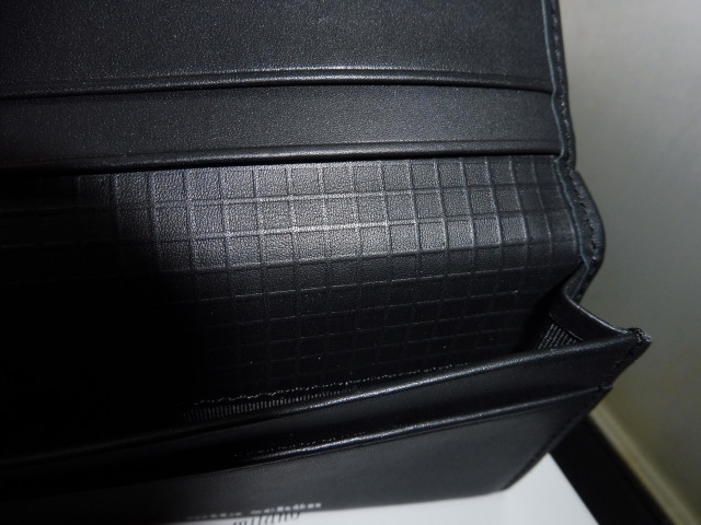 格安　新品　ミラショーン…黒皮　二つ折　名刺入れ　タグ　難_画像3