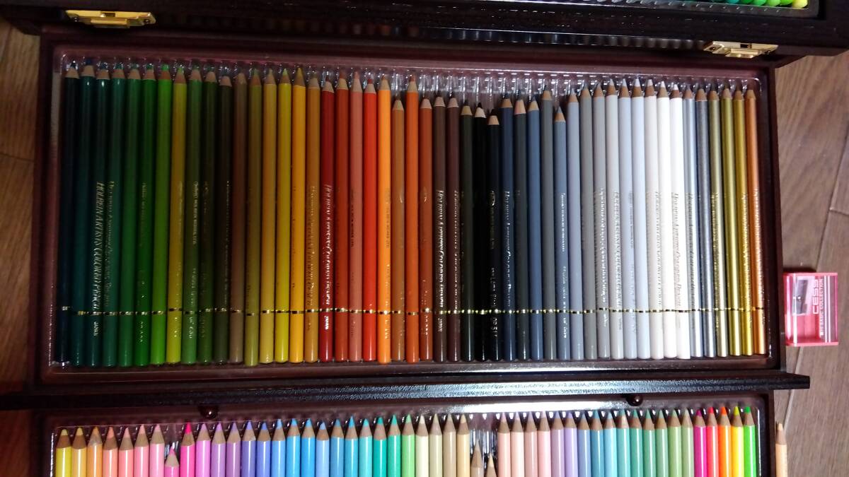【送料無料】HOLBEIN ホルベイン アーチスト色鉛筆 150色 木函の画像3