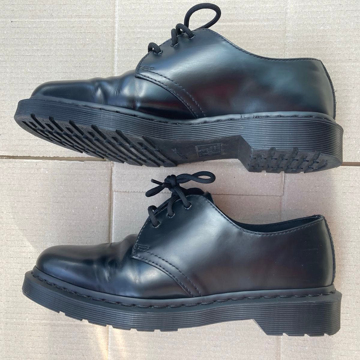 ドクターマーチン　ブラック　uk7 26.5 Dr. Martens 送料無料 黒 本革 革靴 ブラック