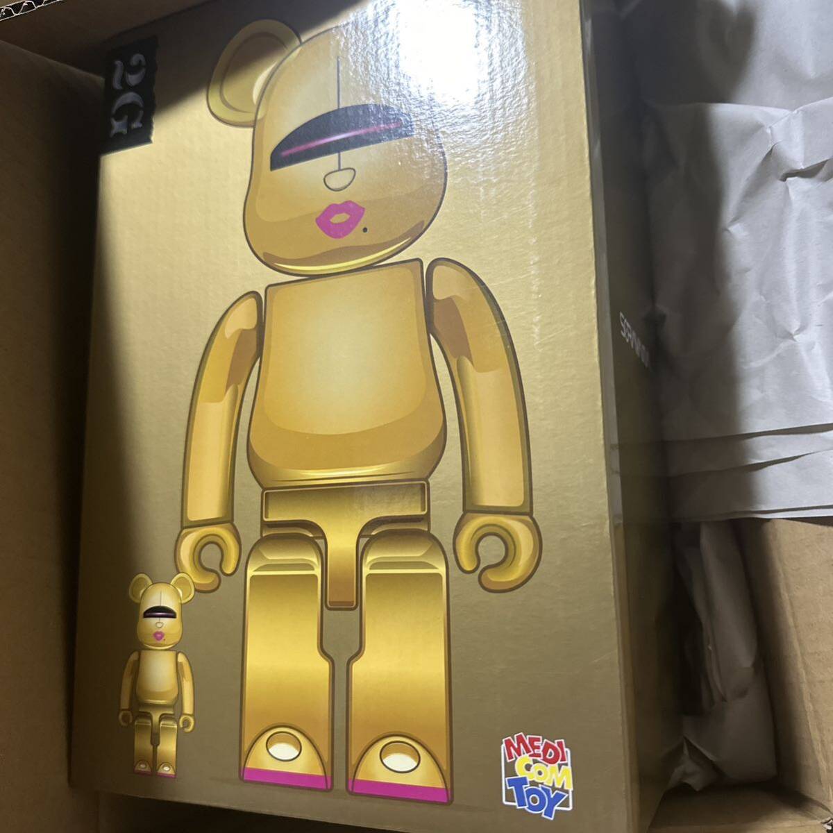 Bibian 比比昂- BE@RBRICK SORAYAMA × 2G Gold Ver. 100% & 400 Bibian 比比昂- BE@RBRICK SORAYAMA × 2G Gold Ver. 100% & 400