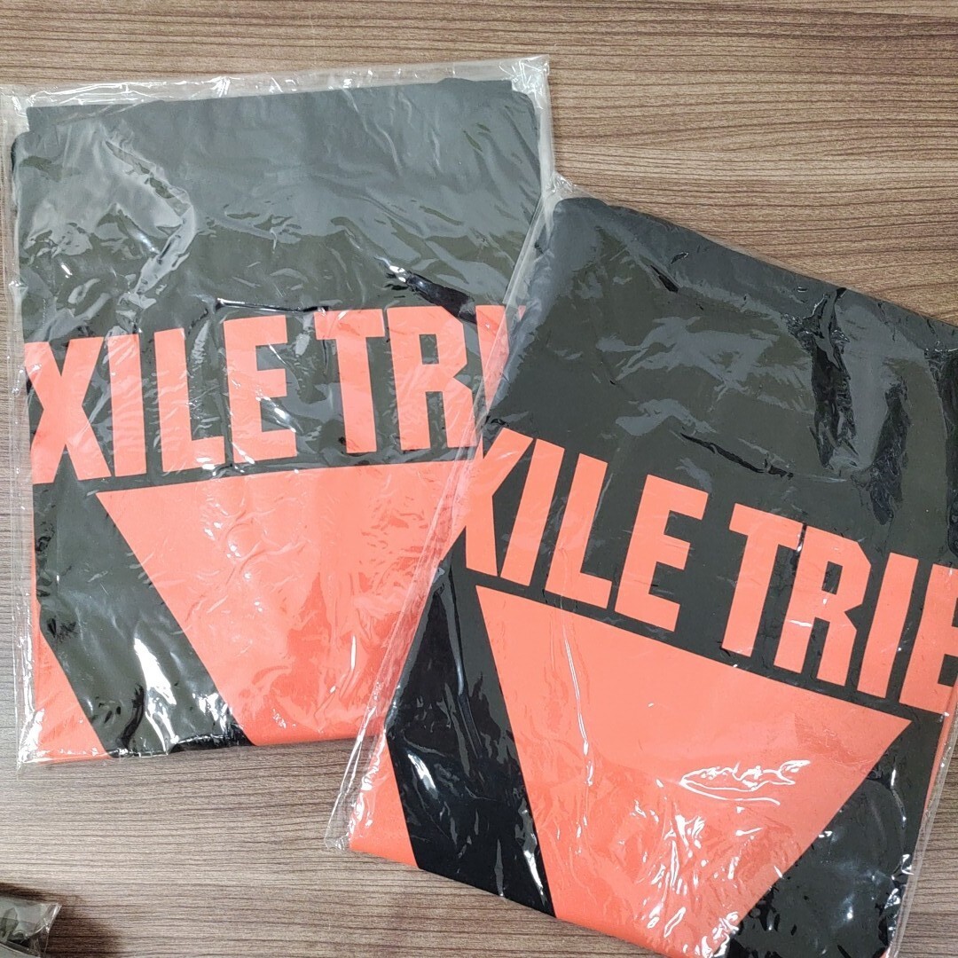 未開封 EXILE エクザイル グッズ おまとめ！大量！●Tシャツ ●タオル ●ファイル ●マグカップ ●色紙 ●フォト ●特典グッズ の画像4