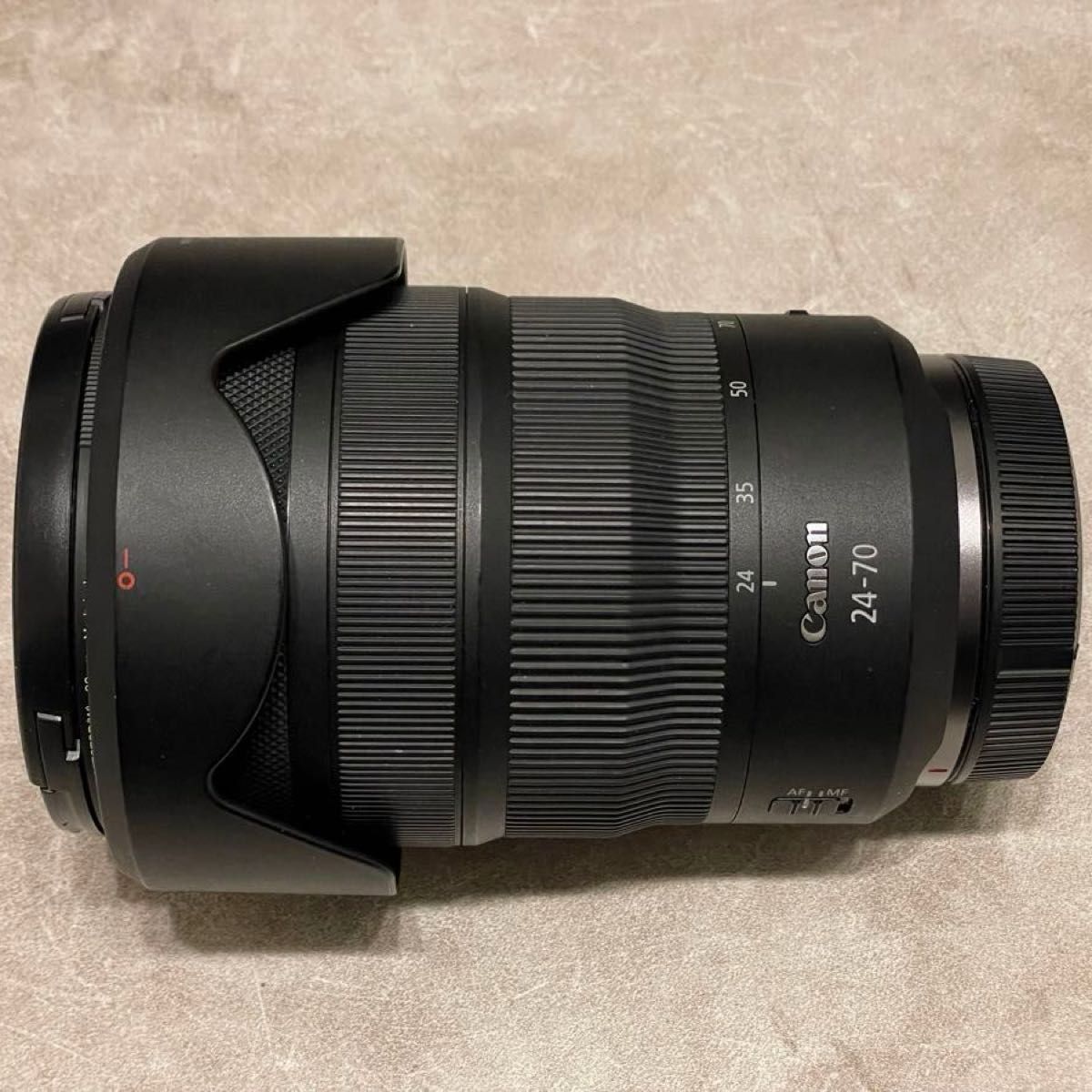 美品 フィルター付き Canon RF24-70mm F2.8 L IS USM 