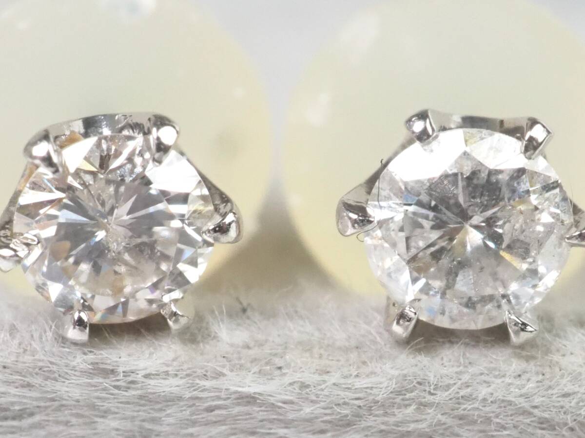 【3724E】Pt900プラチナ 天然ダイヤモンド 計0.30ct/0.15ct/0.15ct/0.5g ピアス_画像1