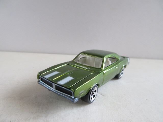 LOOSE CLASSICS 1969 DODGE CHARGERの画像1