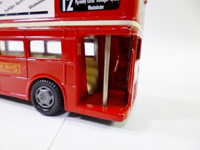 m1395 motormax モーターマックス ロンドンバス 2階建てバス The Hamleys Group Ltd London W1F 7PA No,61051 ミニカー の画像7