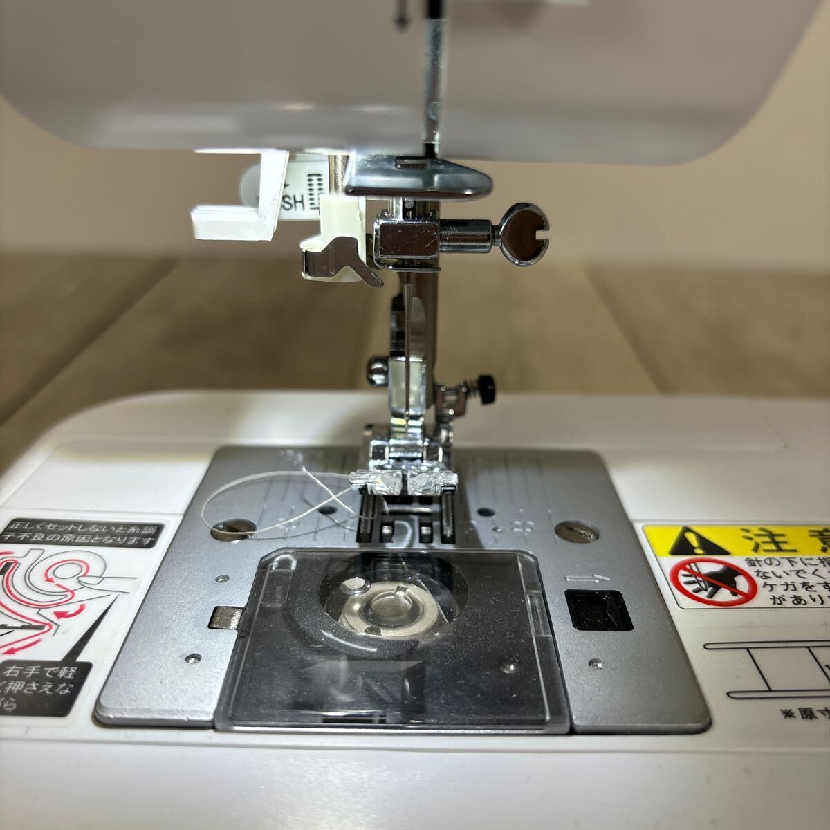 213 SINGER computer sewing machine SP-07N singer character .. sewing hand made go in . preparation handicraft 
