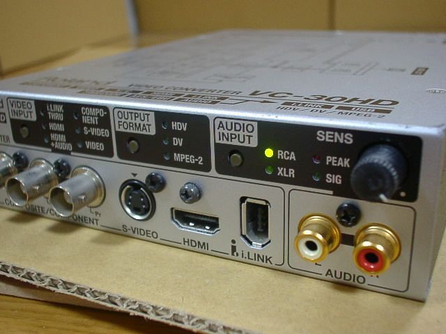 [通電のみ確認済み・動作未確認 ジャンク品・ACアダプター：無し]Roland ローランド VC-30HD ビデオ コンバーターの画像2