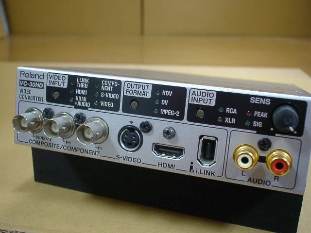 [通電のみ確認済み・動作未確認 ジャンク品・ACアダプター：無し]Roland ローランド VC-30HD ビデオ コンバーターの画像4